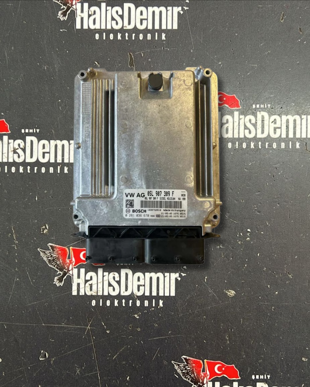 VOLKSWAGEN TRANSPORTER T6 MOTOR BEYNİ 05L907309F 0221036670 MD1CS104