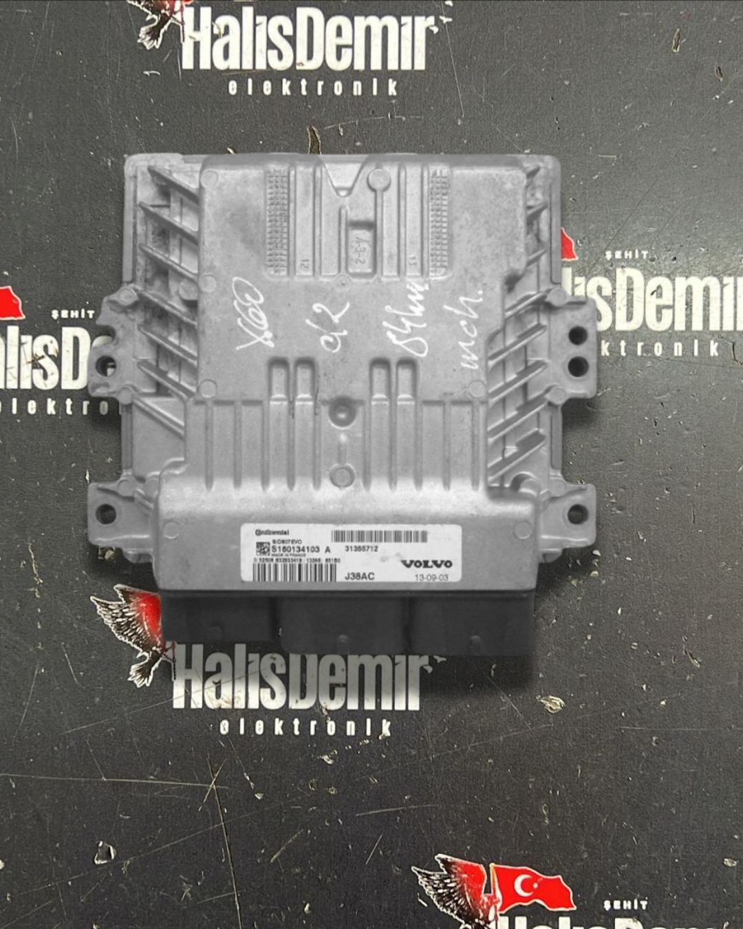 VOLVO MOTOR BEYNİ SID807EVO S180134103A