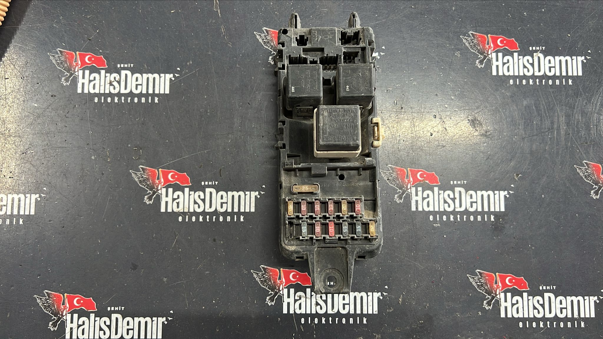 VOLVO S40 SİGORTA KUTUSU BSİ 