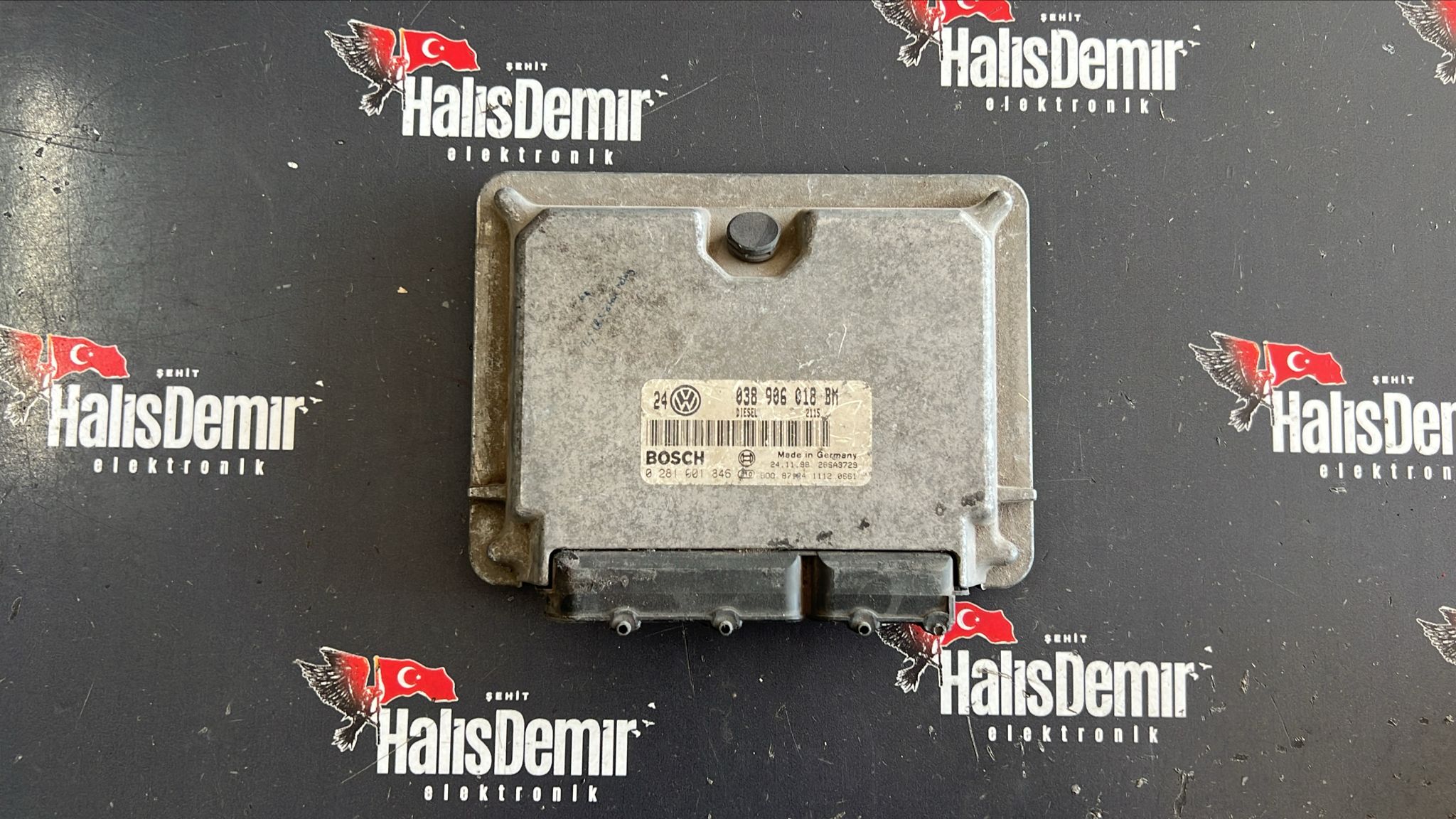 VW GOLF4 MOTOR BEYNİ 038906018BM - 038 906 018 BM