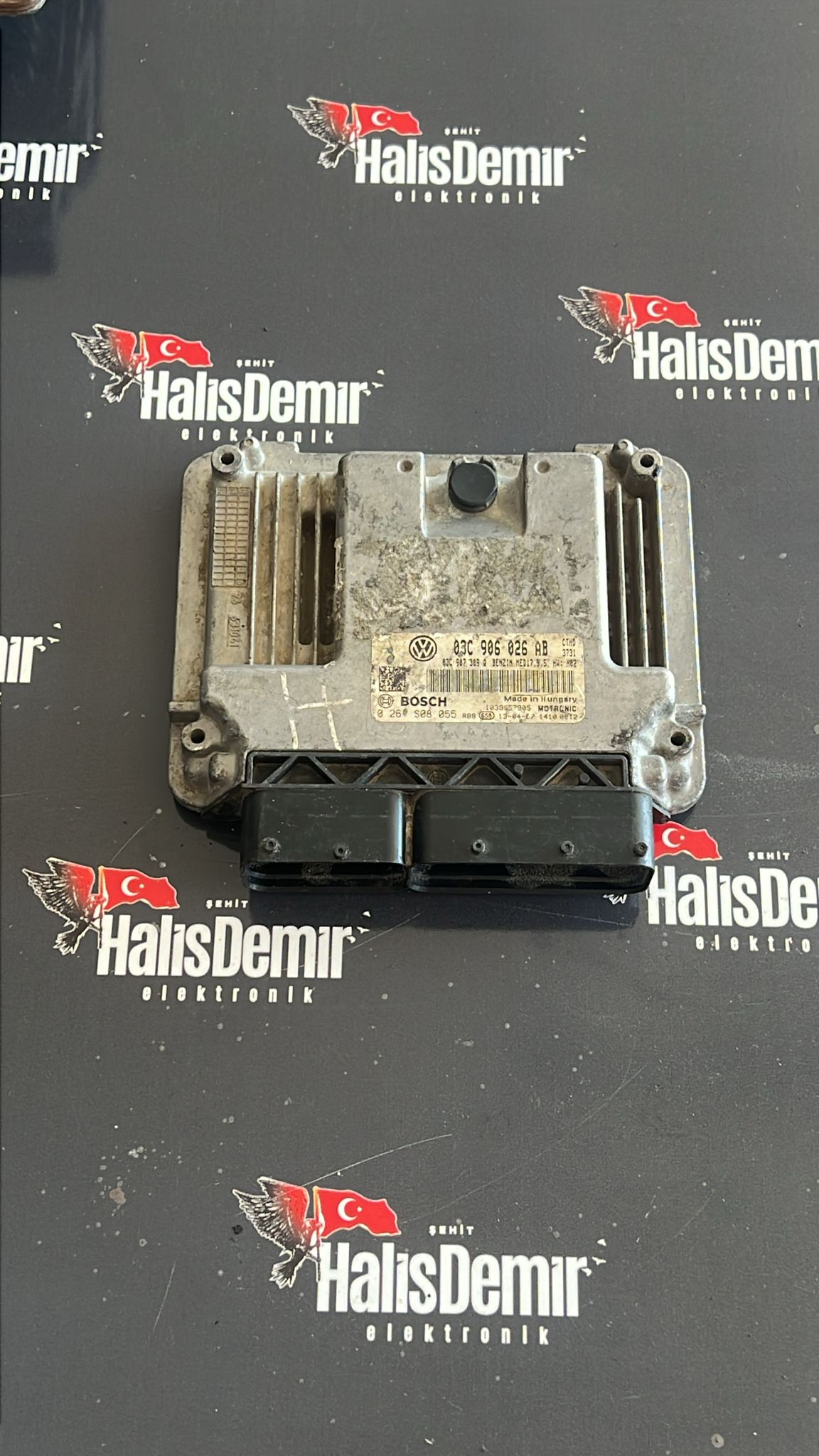 VW Golf Jetta Scirocco Motor Beyni 03C906026AB 0261S08055 MED17.5.5