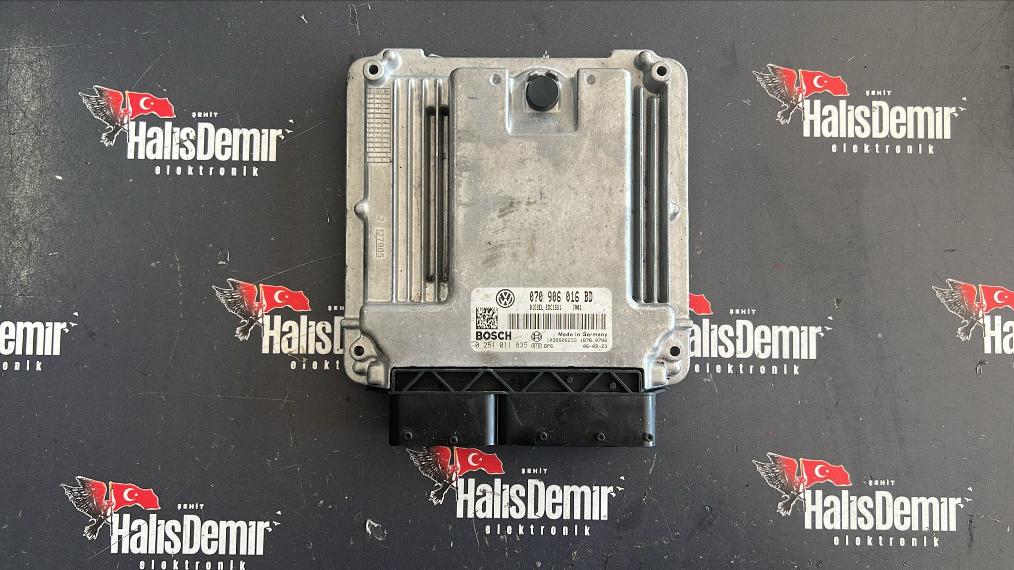 VW Transporter T5 2.5 TDI Motor Beyni 070906016BD - 0281011835