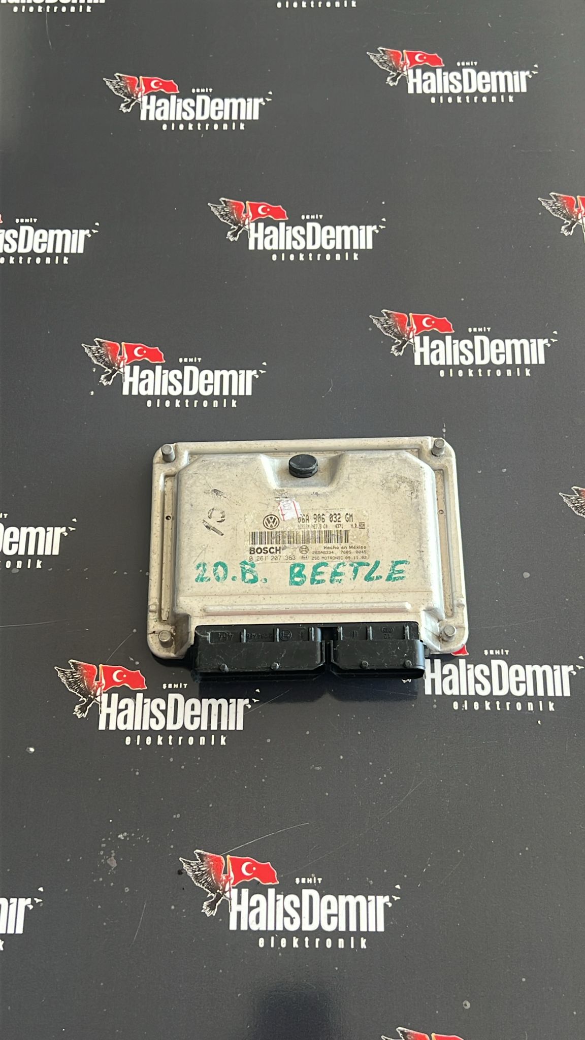 Volkswagen BEETLE 2.0 Motor ECU MOTOR BEYNİ – Parça No: 06A906032GM/ 0261207363