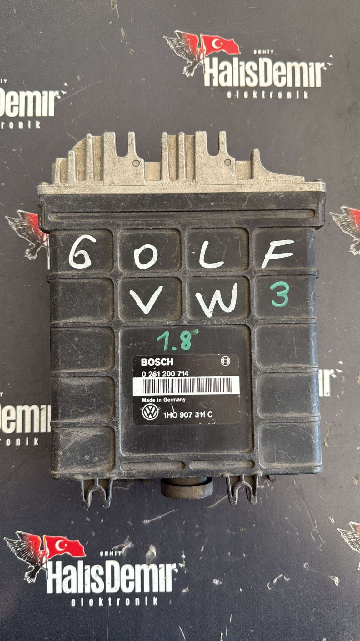 Volkswagen Golf 3 1.8 Motor Beyni 0261200714 1H0907311C