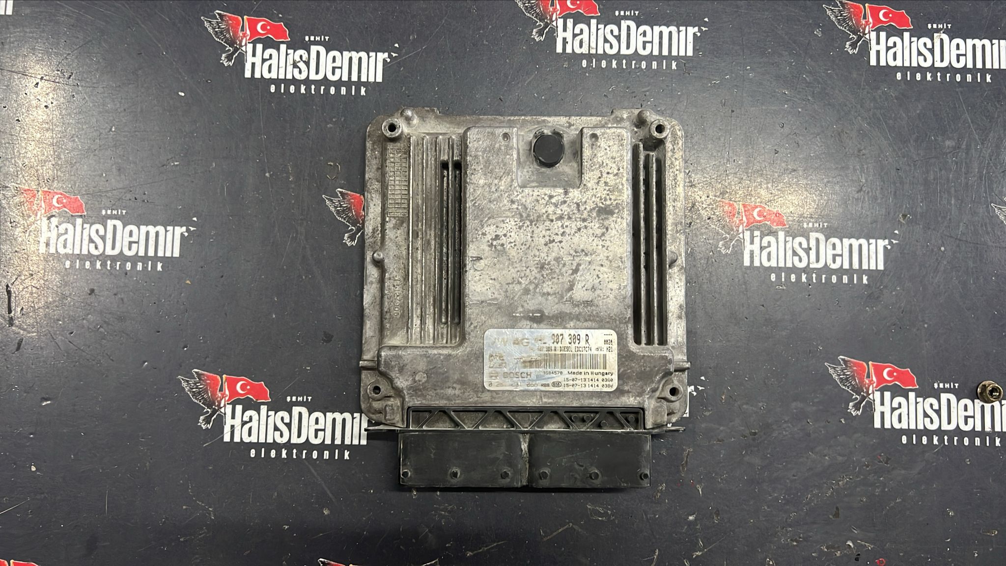 Volkswagen Golf MK7 Motor Beyni 0281031066 04L907309R EDC17C74