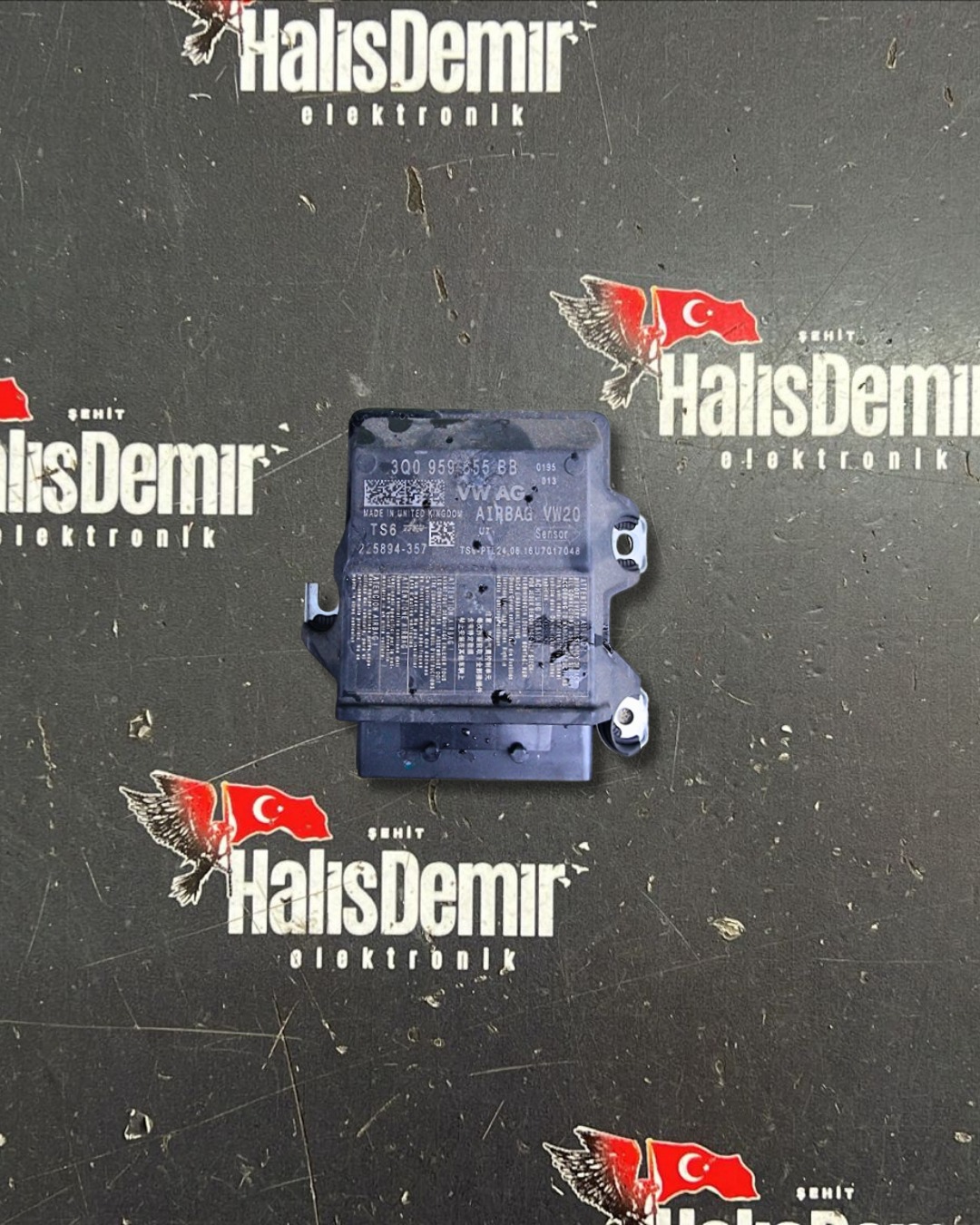 Volkswagen Passat B8 Airbag Beyni 3Q0 959 655 BB