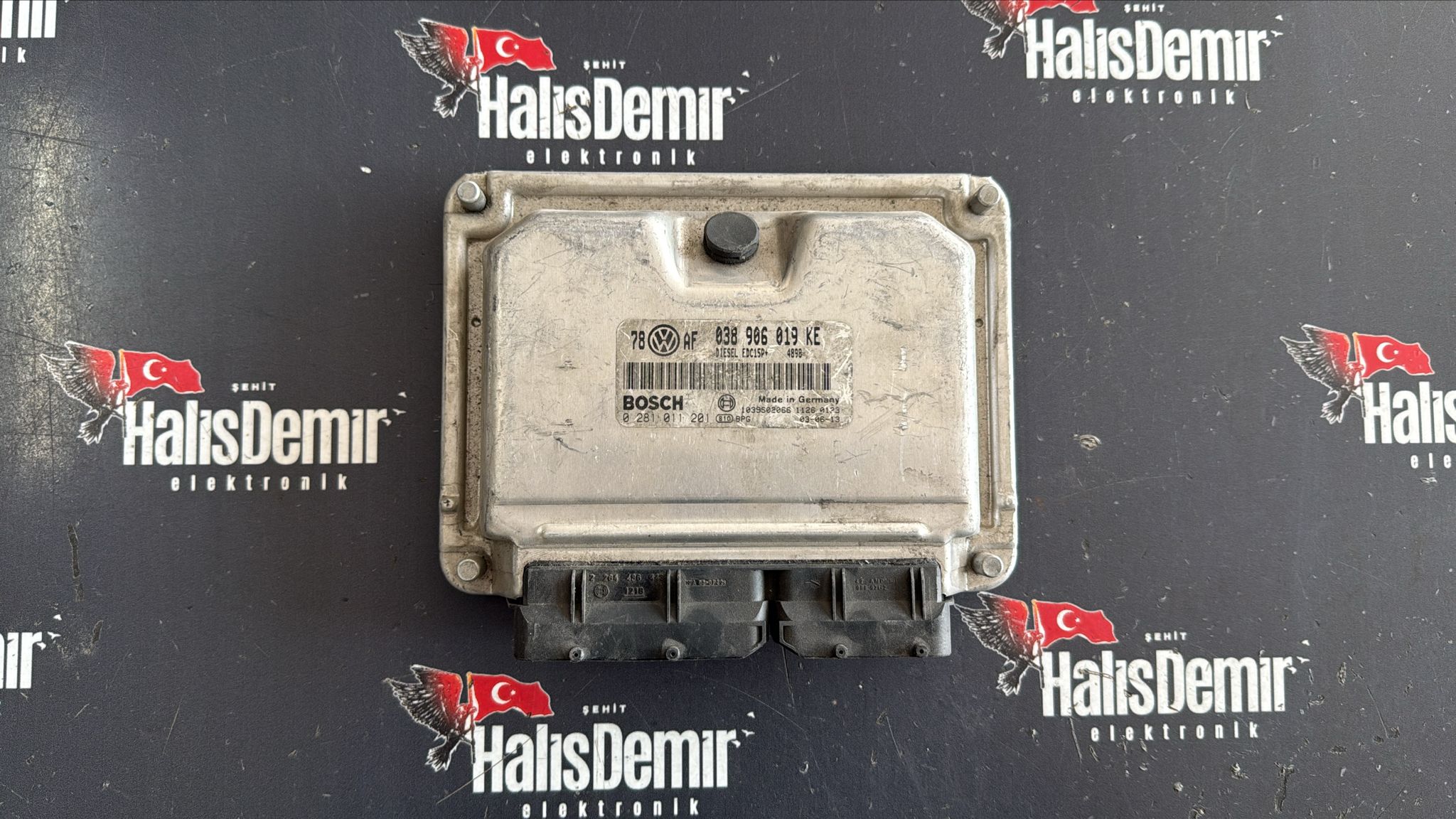 Volkswagen Passat Motor Beyni 038906019KE 0281011201 EDC15P+