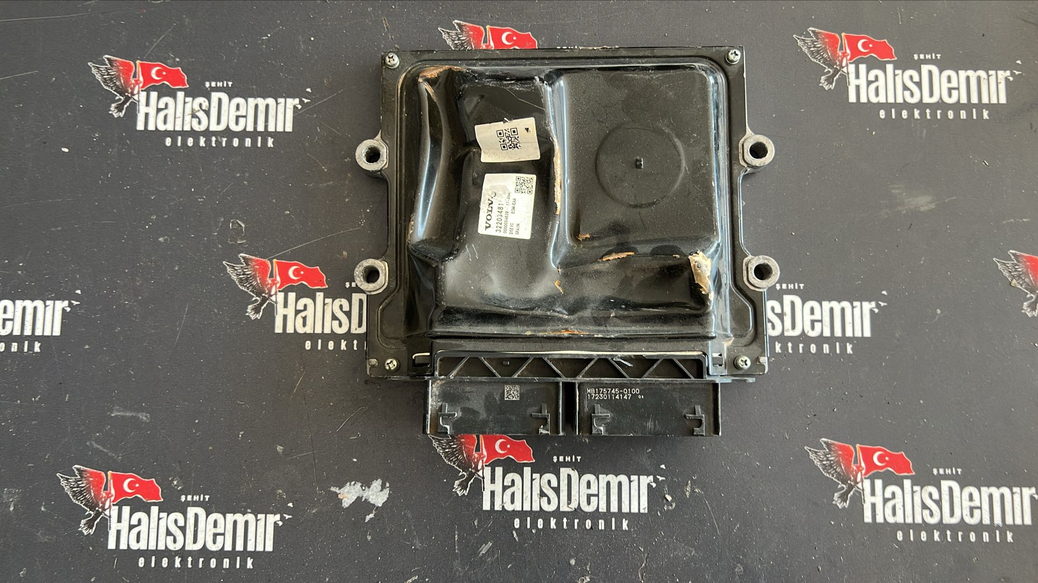 Volvo XC60 XC90 2.0 Motor Beyni 32203481