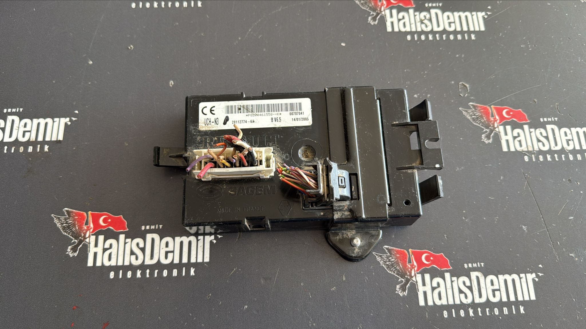 28112774-6A P8200461558 Renault Trafic UCH-N3 SAGEM