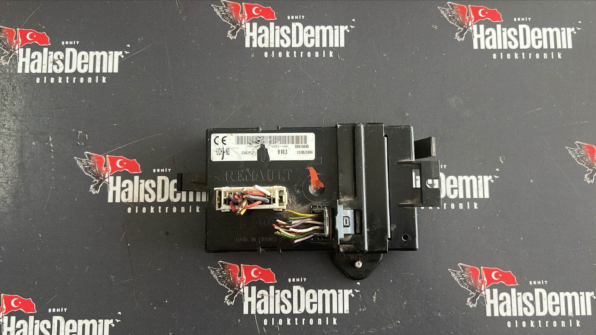 8200374951 RENAULT TRAFİC KANGO UCH BEYNİ