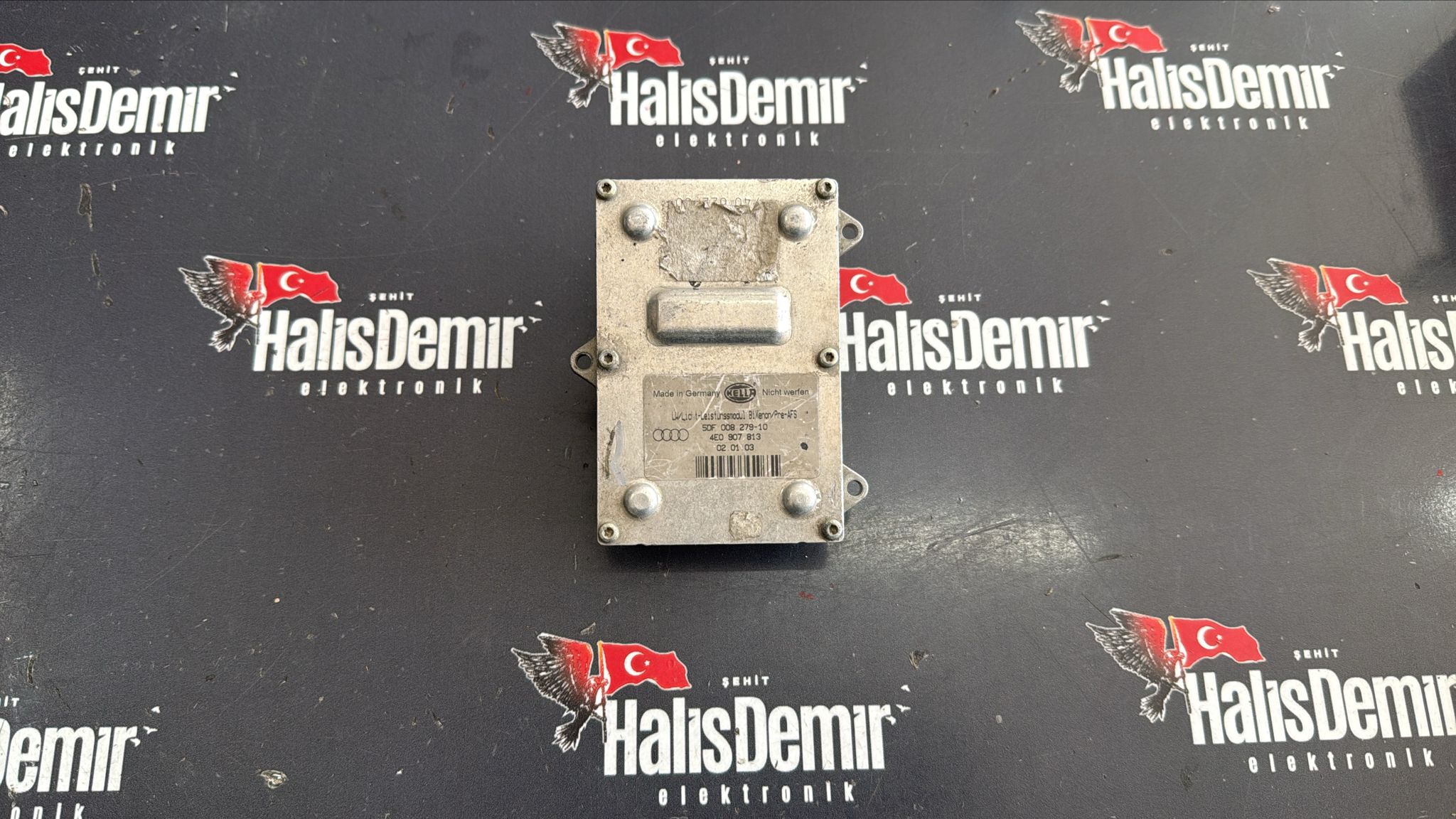 AUDİ A6 A8 FAR BEYNİ 4E0907813