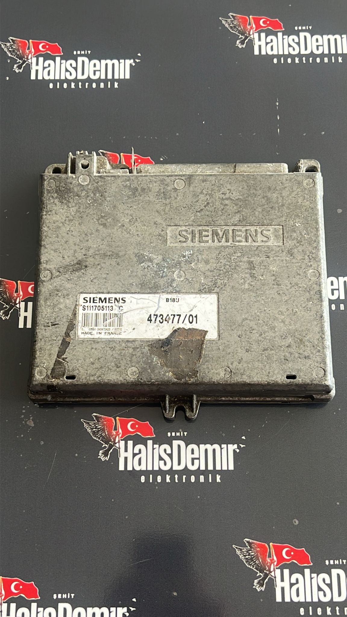 ECU Siemens S111705113 C / 473477/01 VOLVO