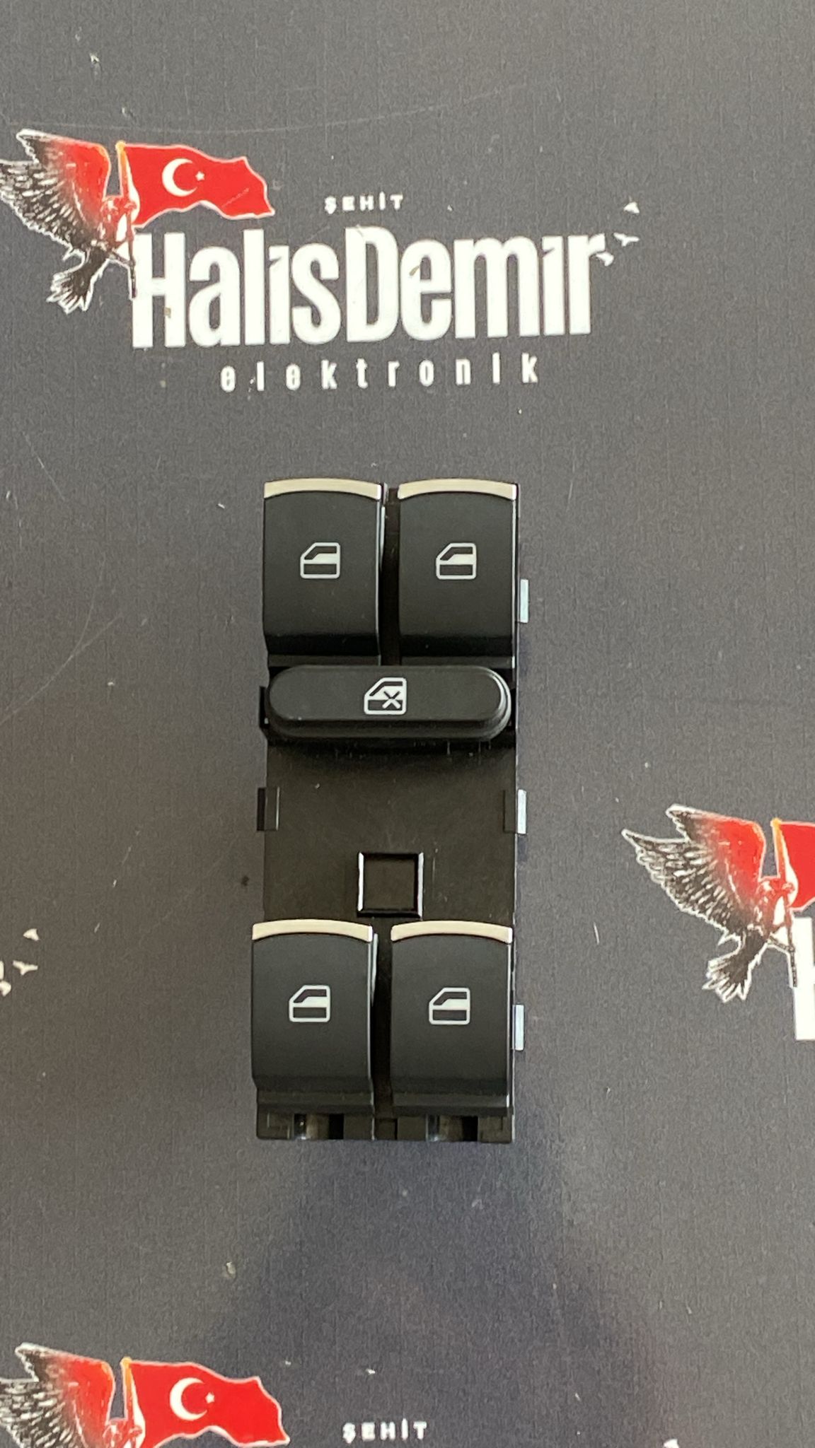 Golf 7, Passat B8, Touran,tiguan Sol Cam Düğmesi 5G0959857E