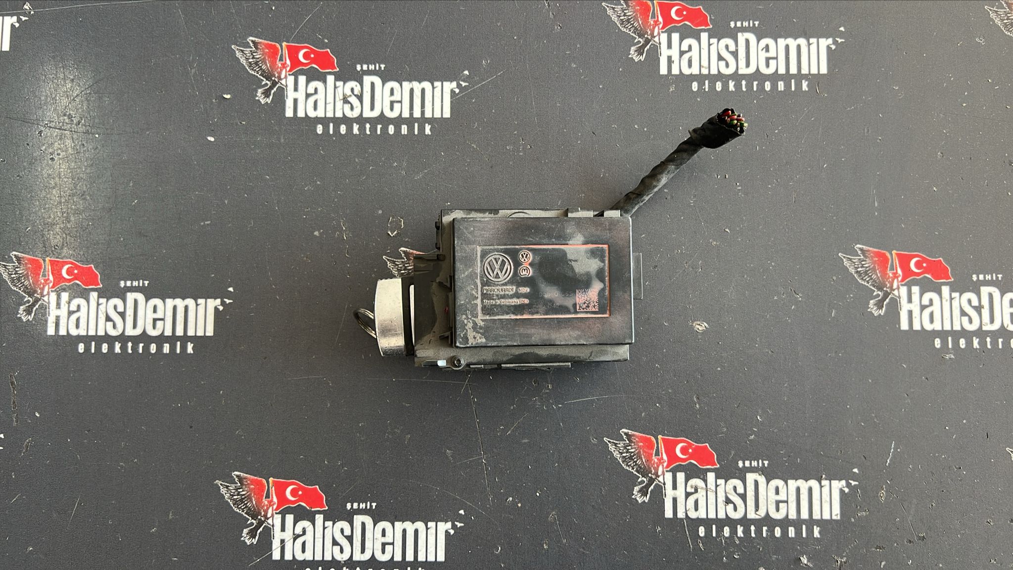 VOLKSWAGEN PASSAT B6 B7 KONTAK YUVASI ANAHTAR 3C0905843M