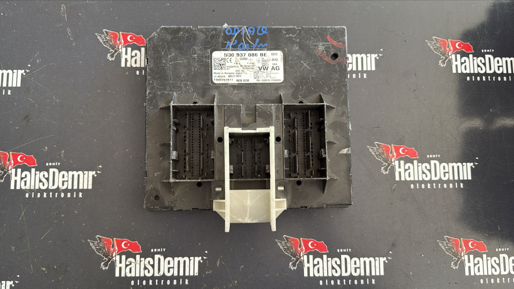VOLKSWAGEN PASSAT BCM KONFOR BEYNİ 5Q0937086BE